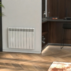 Ejemplo de montaje en pared de emisor Eoniq blanco